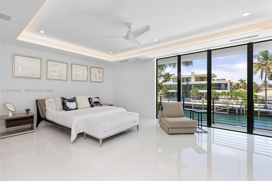 For Sale: $14,495,000 (6 beds, 6 baths, 6954 Square Feet)