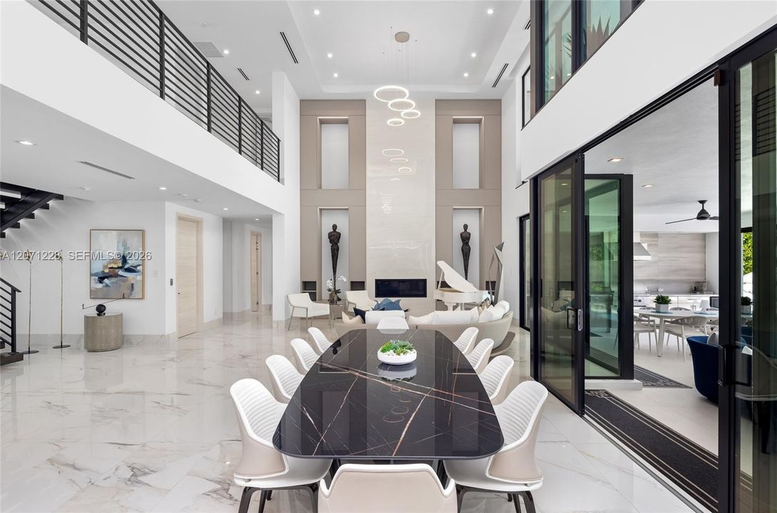 For Sale: $14,495,000 (6 beds, 6 baths, 6954 Square Feet)