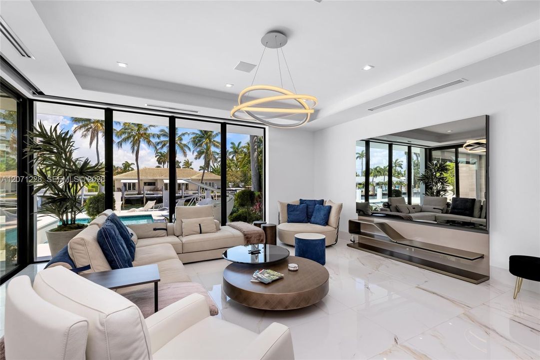 For Sale: $14,495,000 (6 beds, 6 baths, 6954 Square Feet)