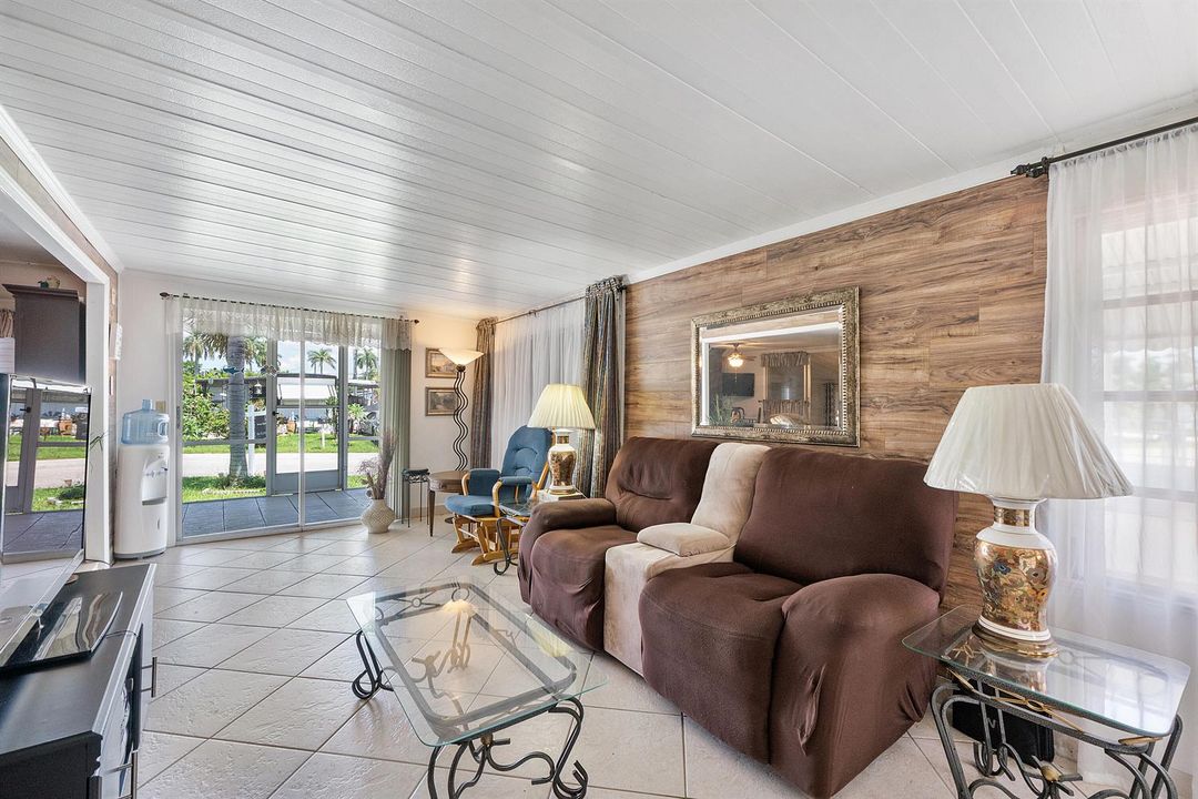 8670 Sw 18th Pl_003