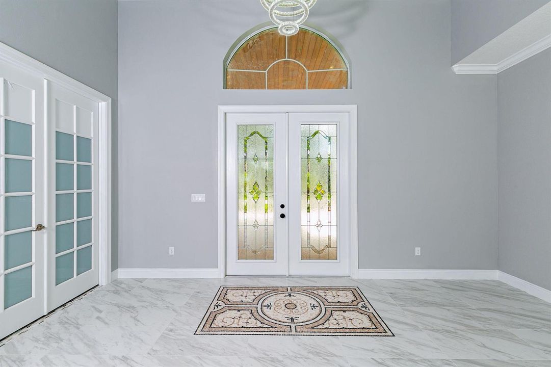 PRINCIPAL ENTRANCE
