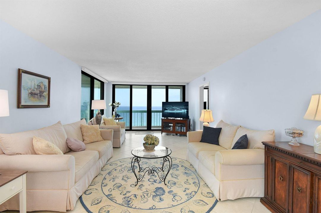 Living area 3