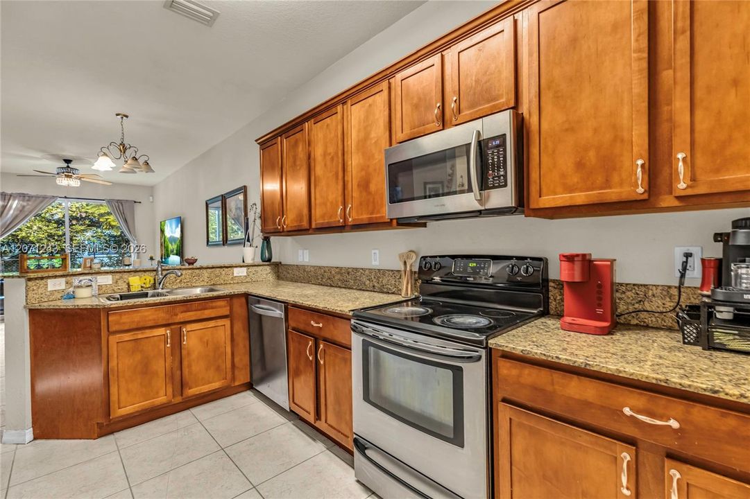 For Sale: $510,000 (4 beds, 3 baths, 2190 Square Feet)