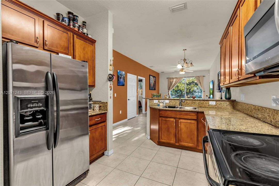 For Sale: $510,000 (4 beds, 3 baths, 2190 Square Feet)