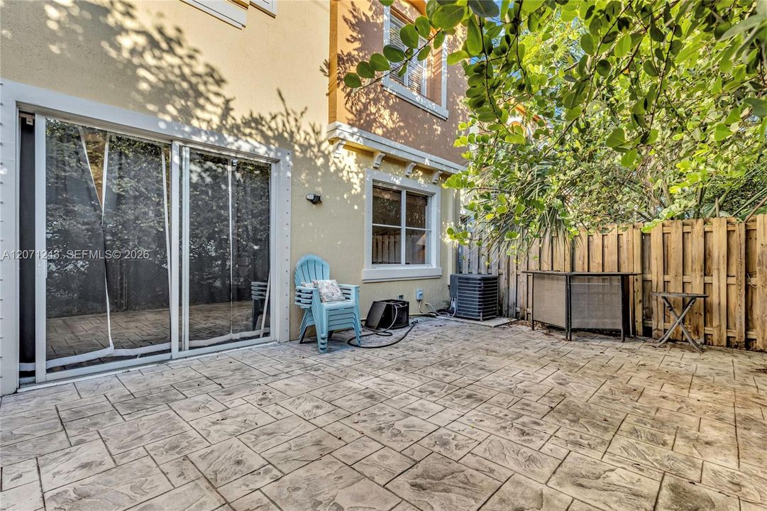 For Sale: $510,000 (4 beds, 3 baths, 2190 Square Feet)
