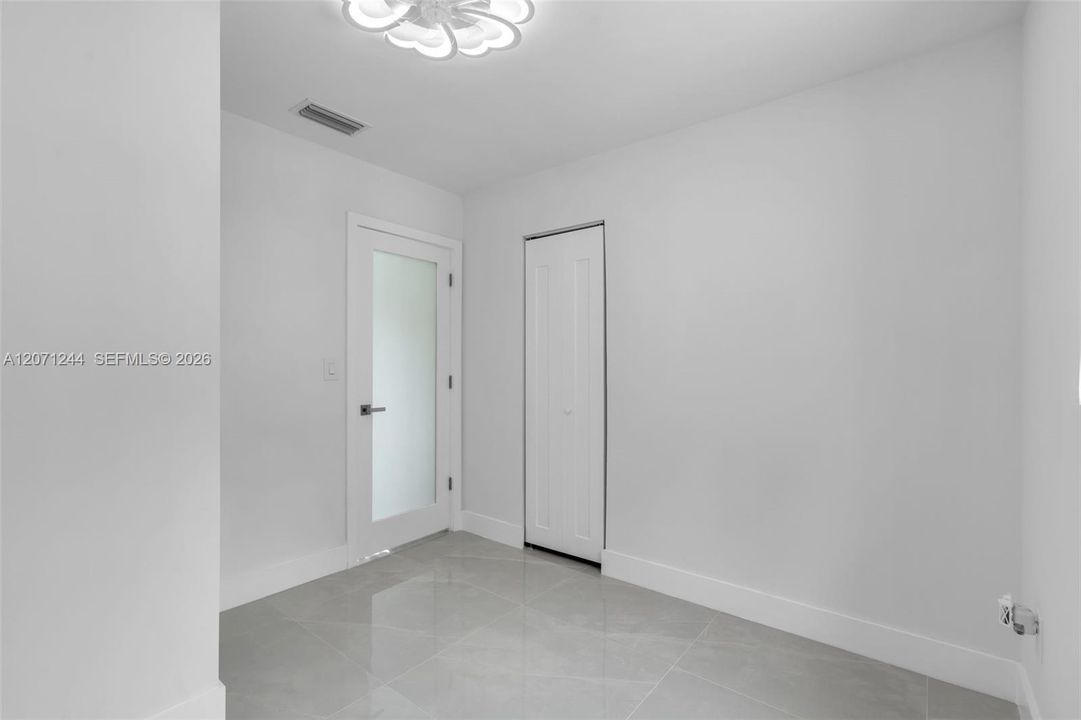 For Sale: $699,900 (5 beds, 2 baths, 0 Square Feet)