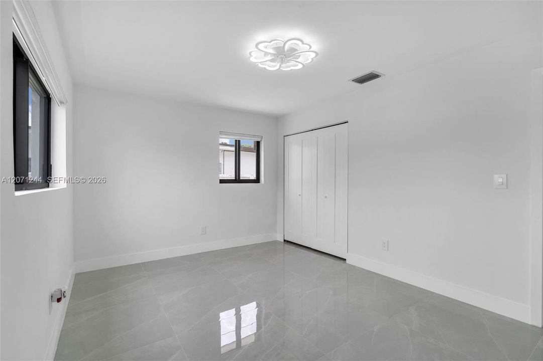 For Sale: $699,900 (5 beds, 2 baths, 0 Square Feet)