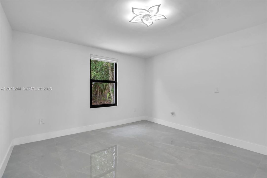 For Sale: $699,900 (5 beds, 2 baths, 0 Square Feet)