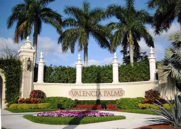 Valencia Palms