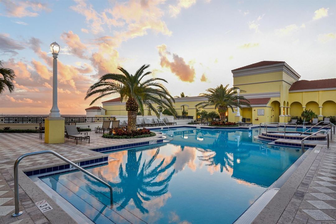 Iconic Rooftop Pool