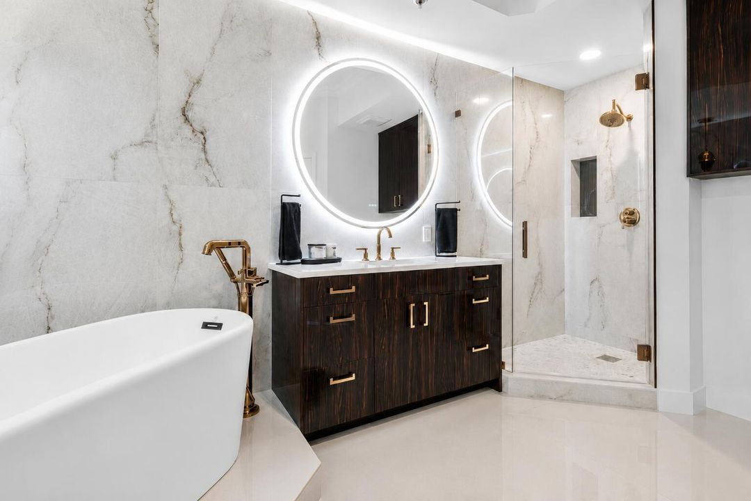 Brizono Hardware and Designer Shower
