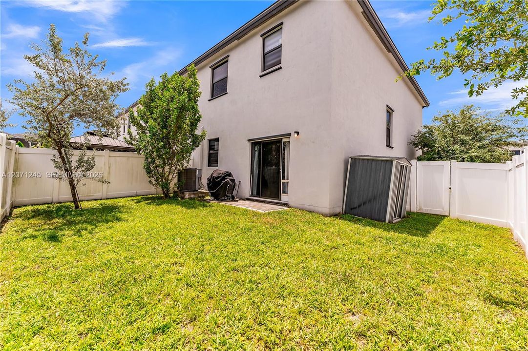 For Sale: $520,000 (3 beds, 2 baths, 1595 Square Feet)