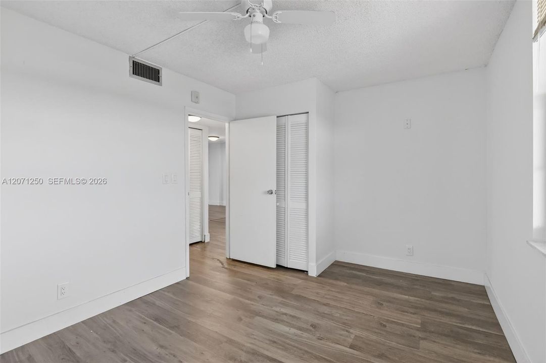 For Rent: $2,500 (2 beds, 2 baths, 1015 Square Feet)