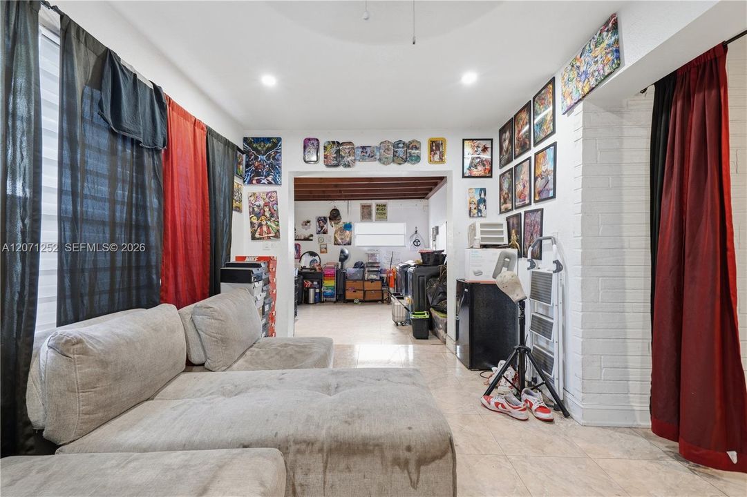 На продажу: $599,000 (4 спален, 3 ванн, 1866 Квадратных фут)