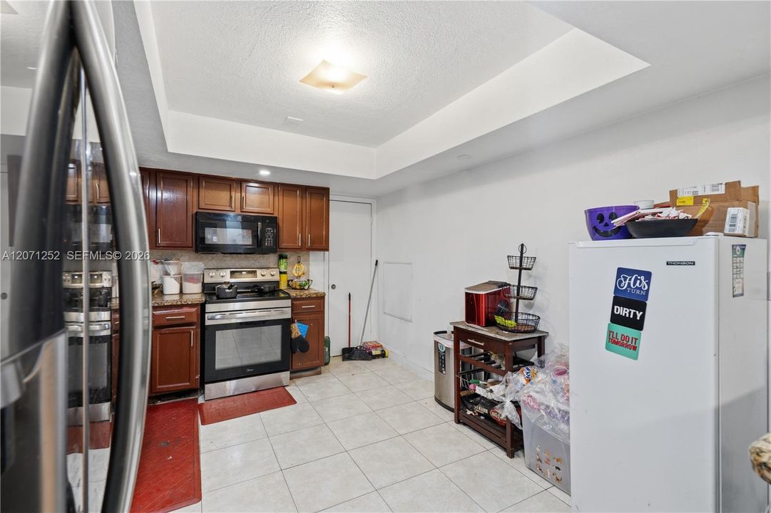 На продажу: $599,000 (4 спален, 3 ванн, 1866 Квадратных фут)