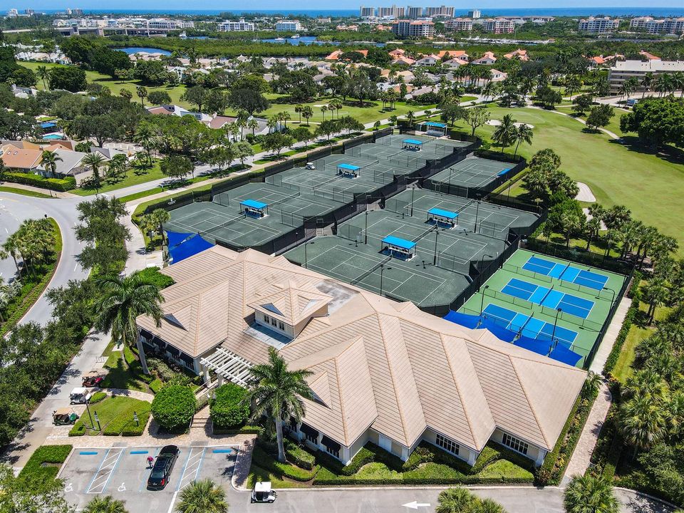 Jonathan'sLandingTennisCenter(1)