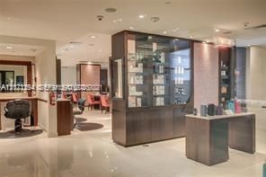 For Sale: $1,575,000 (2 beds, 2 baths, 1103 Square Feet)