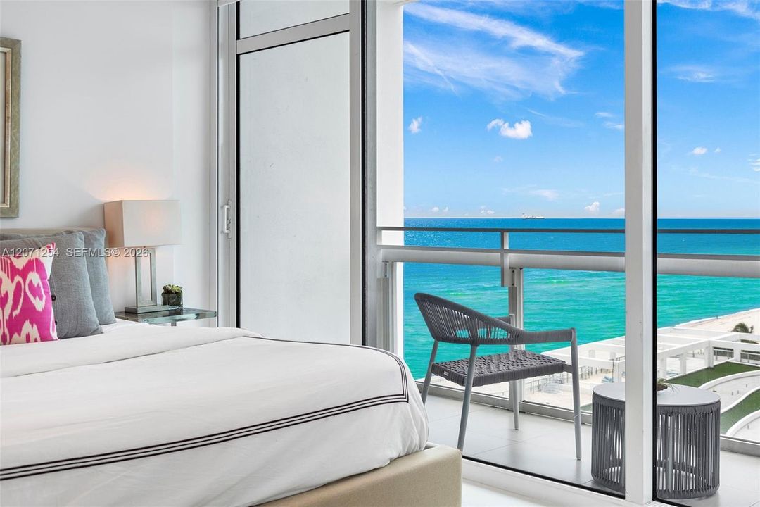 For Sale: $1,575,000 (2 beds, 2 baths, 1103 Square Feet)