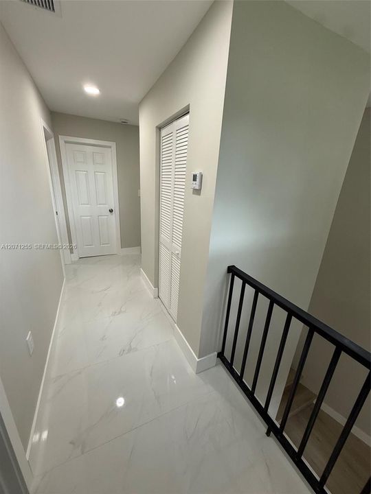For Rent: $2,800 (2 beds, 1 baths, 1637 Square Feet)