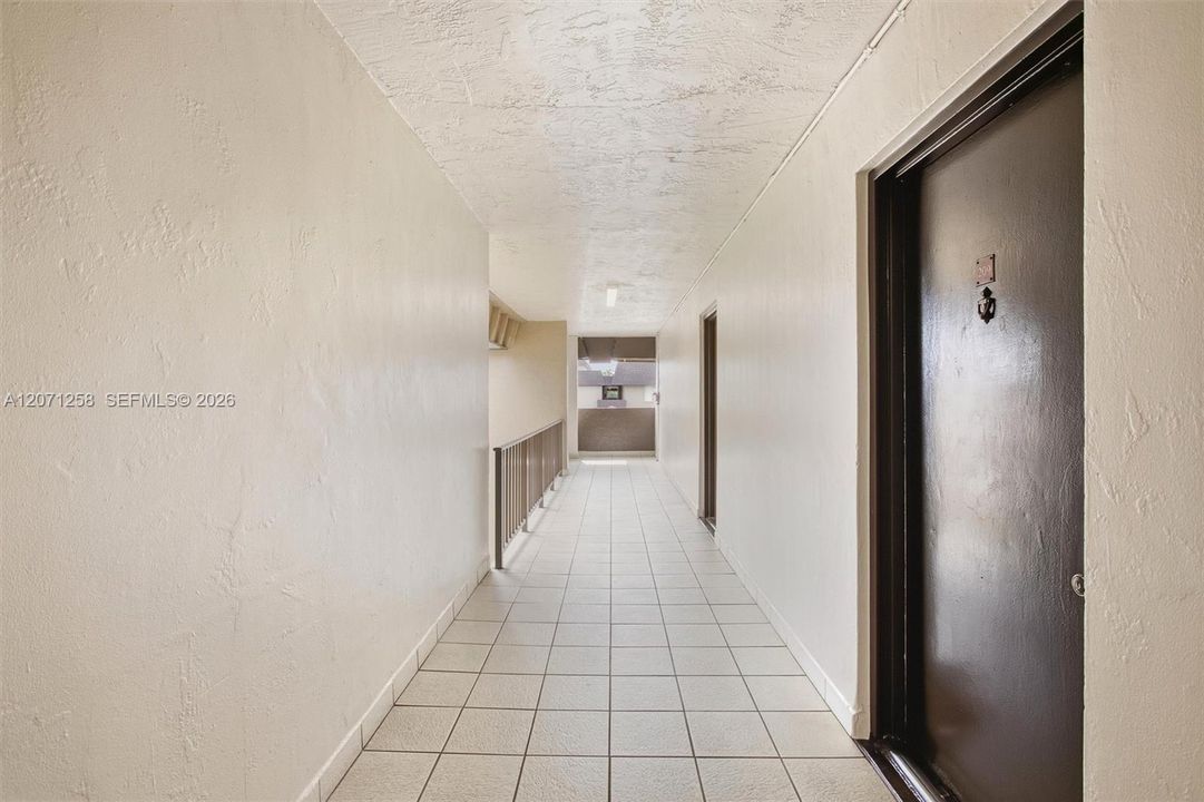 For Rent: $2,200 (2 beds, 1 baths, 639 Square Feet)