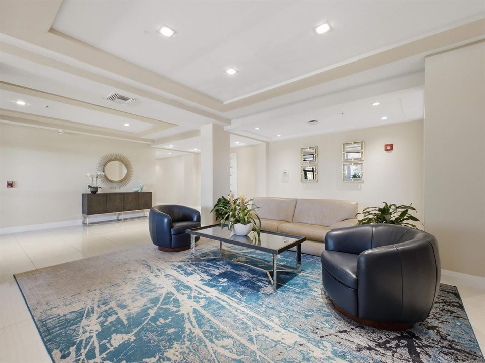 Lobby Sitting Entrance