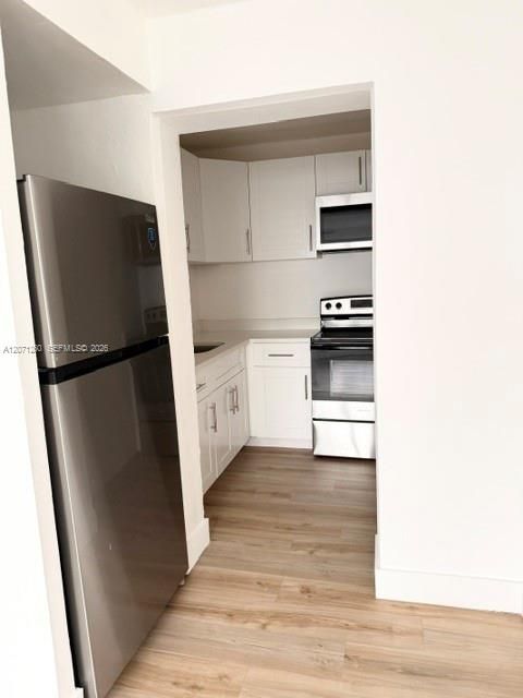 For Rent: $2,300 (2 beds, 1 baths, 1002 Square Feet)