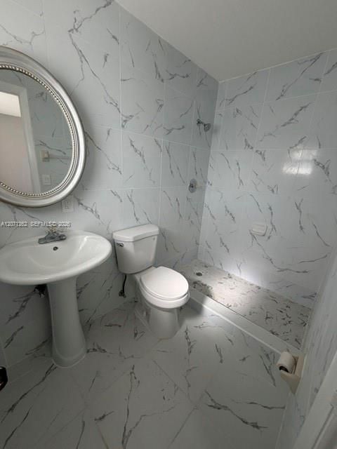 For Rent: $3,500 (3 beds, 2 baths, 1120 Square Feet)