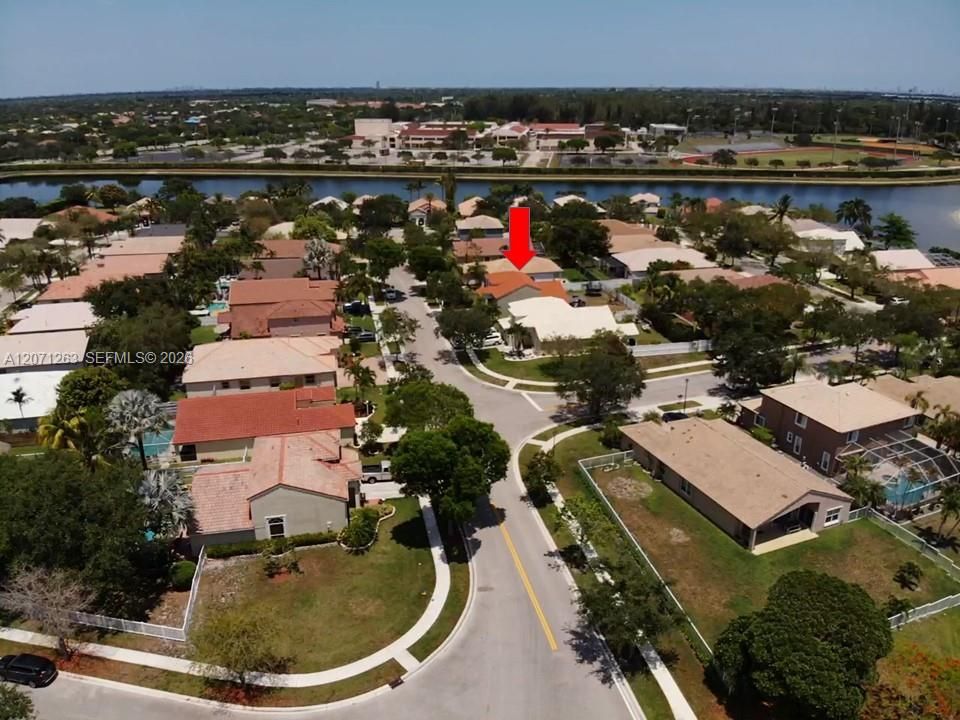 For Rent: $3,880 (3 beds, 2 baths, 1971 Square Feet)