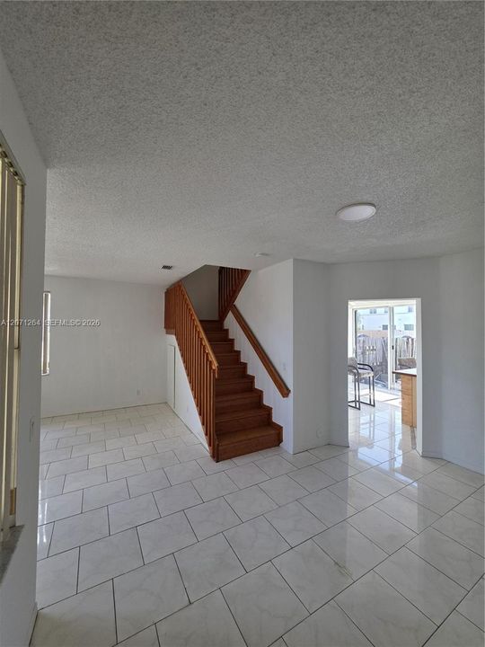 For Rent: $2,500 (3 beds, 2 baths, 1170 Square Feet)