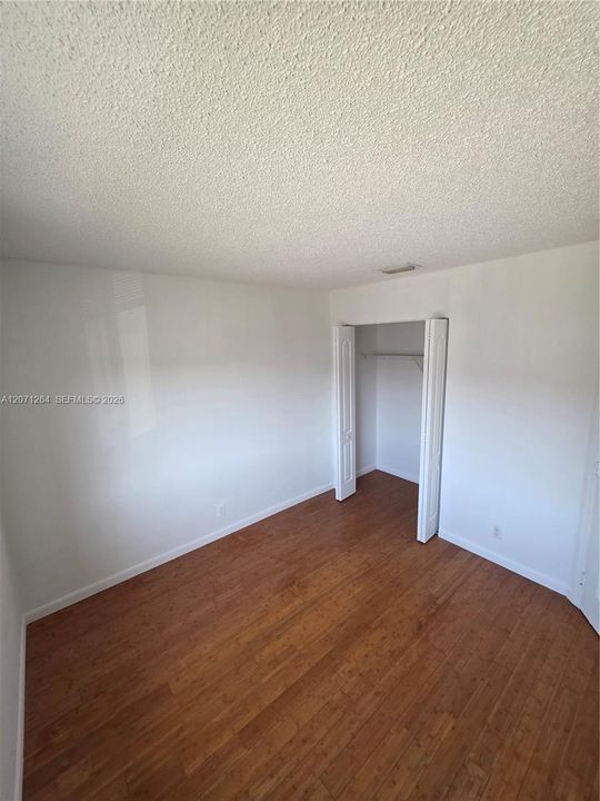 For Rent: $2,500 (3 beds, 2 baths, 1170 Square Feet)