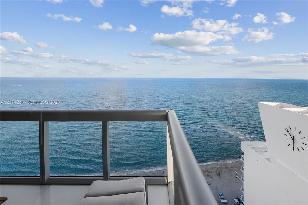For Rent: $19,000 (2 beds, 2 baths, 1290 Square Feet)