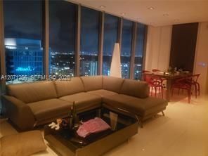 For Rent: $19,000 (2 beds, 2 baths, 1290 Square Feet)