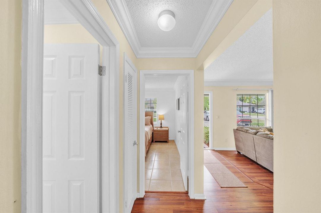15 Foyer (1)