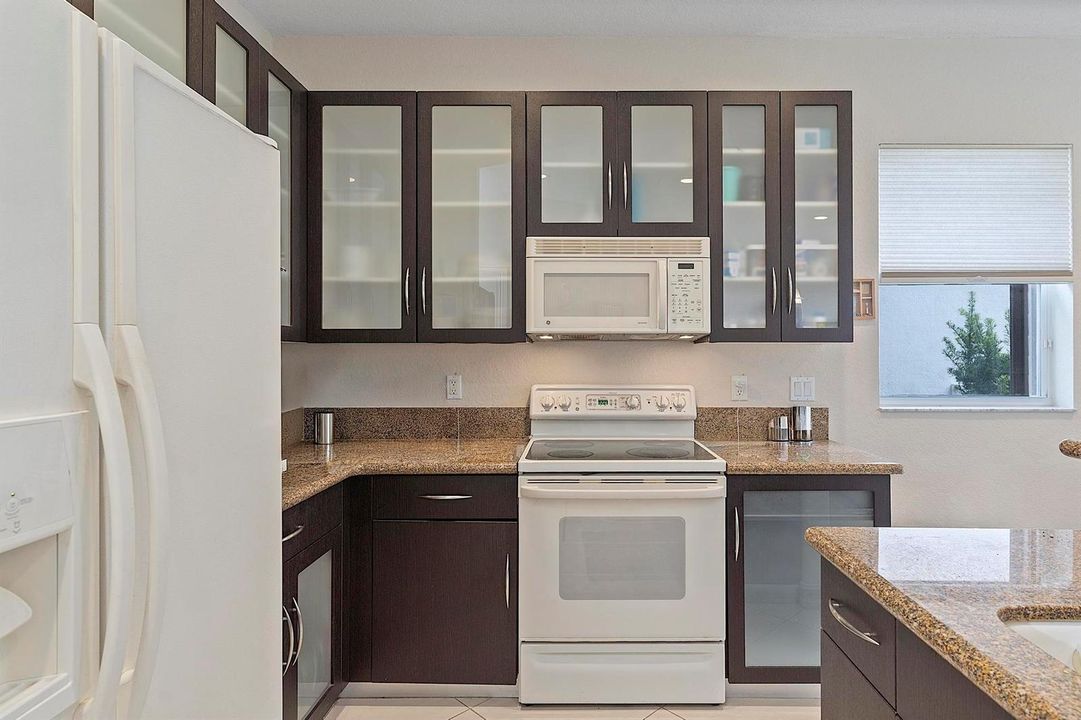 120 NW 117th Ter, Plantation, FL 33325 -