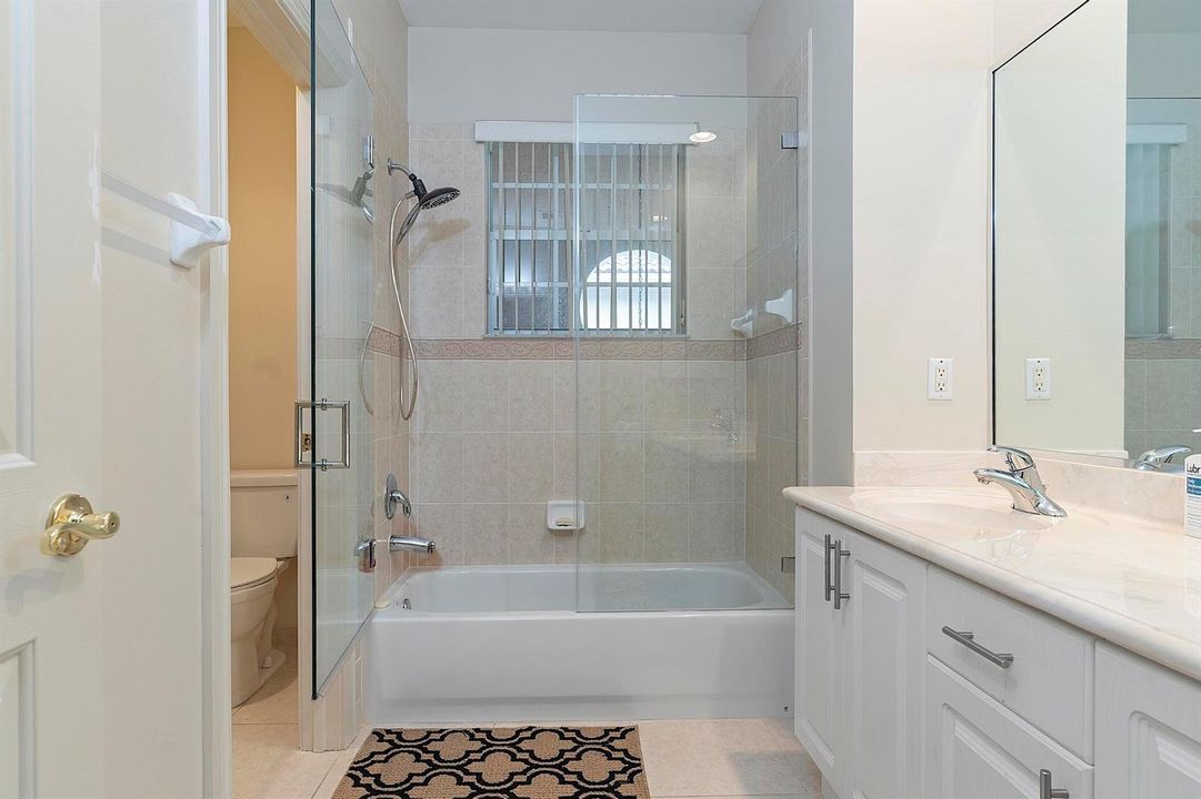 120 NW 117th Ter, Plantation, FL 33325 -