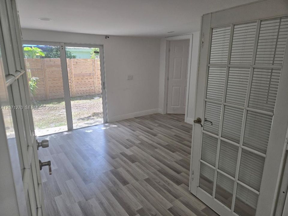 For Rent: $4,990 (4 beds, 3 baths, 1852 Square Feet)