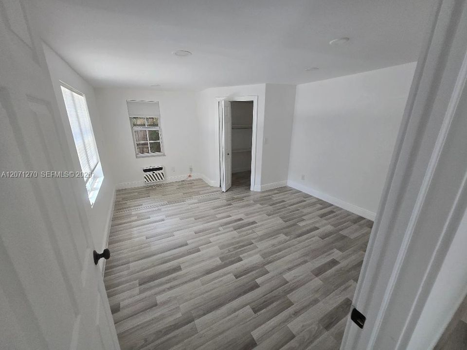 For Rent: $4,990 (4 beds, 3 baths, 1852 Square Feet)