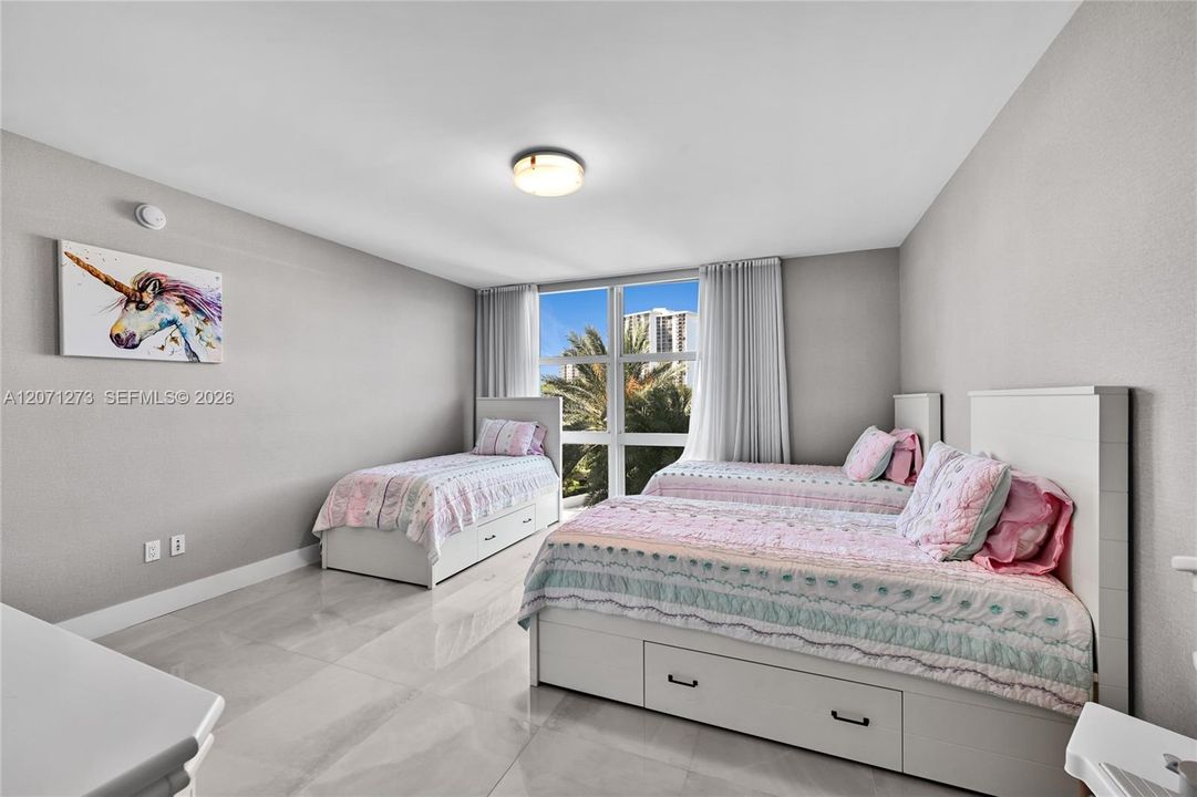 For Rent: $11,500 (3 beds, 3 baths, 3073 Square Feet)
