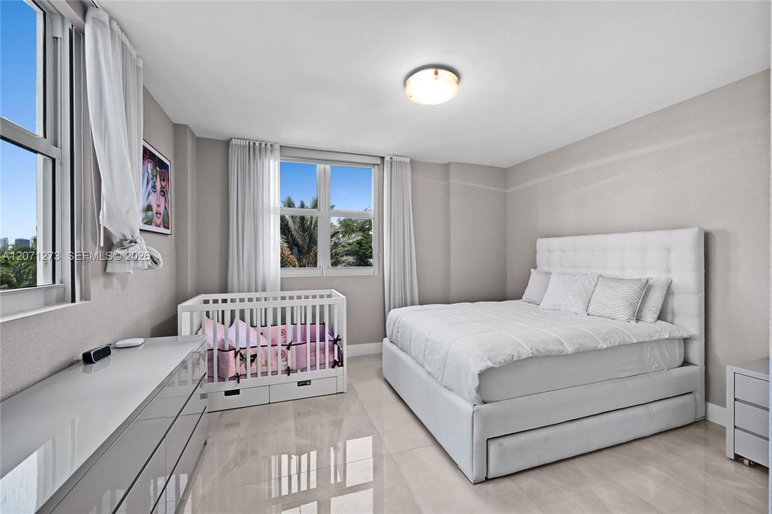 For Rent: $11,500 (3 beds, 3 baths, 3073 Square Feet)
