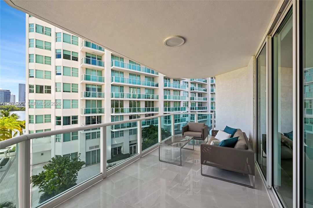 For Rent: $11,500 (3 beds, 3 baths, 3073 Square Feet)