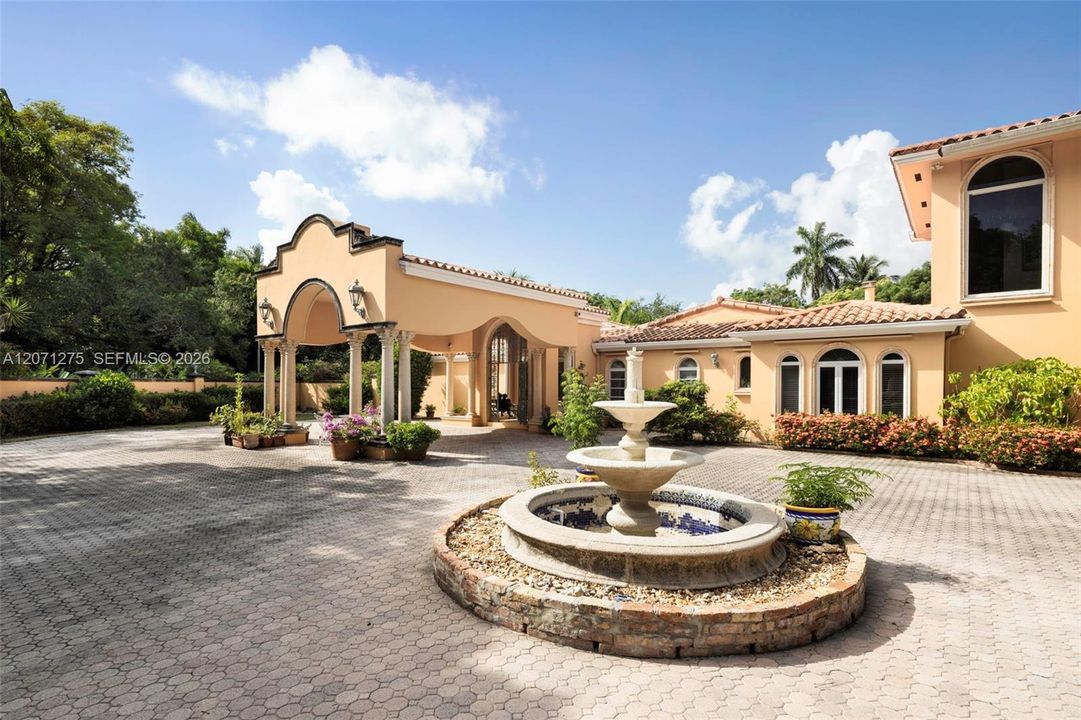 En Venta: $7,000,000 (4 camas, 4 baños, 5758 Pies cuadrados)