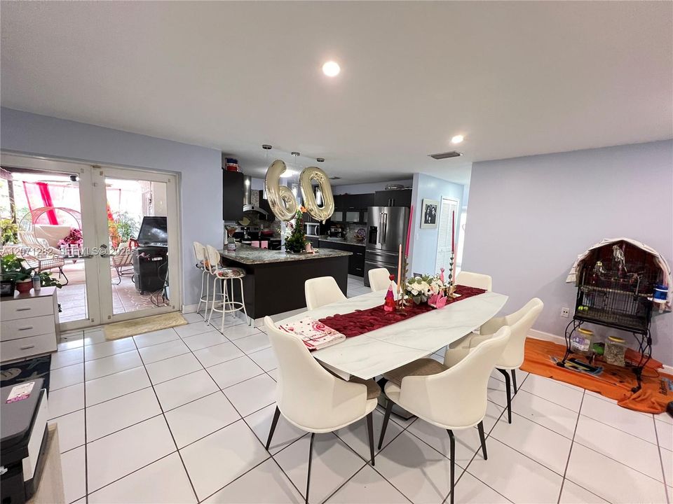 For Sale: $799,999 (4 beds, 3 baths, 2421 Square Feet)