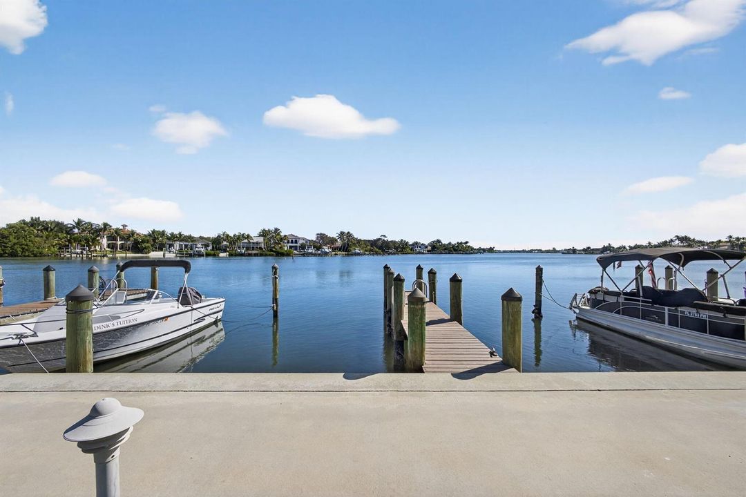 Docks