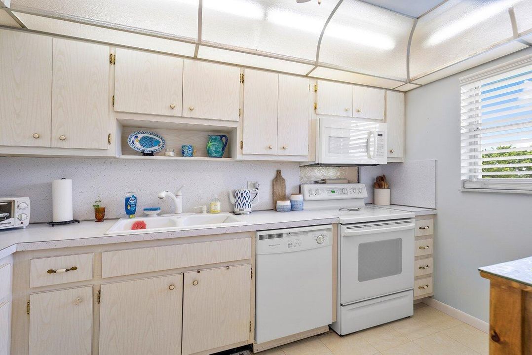 003-555Northwest4thAvenue-BocaRaton-FL-3