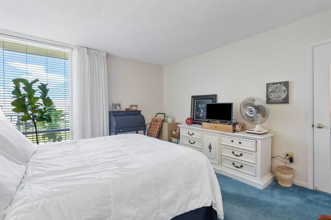 015-555Northwest4thAvenue-BocaRaton-FL-3
