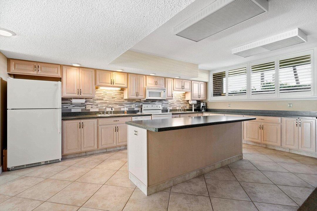 021-555Northwest4thAvenue-BocaRaton-FL-3
