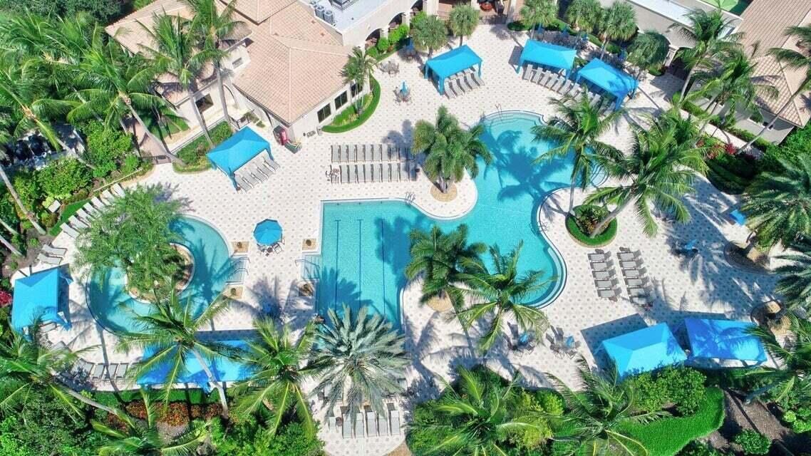 Valencia Palms Pool