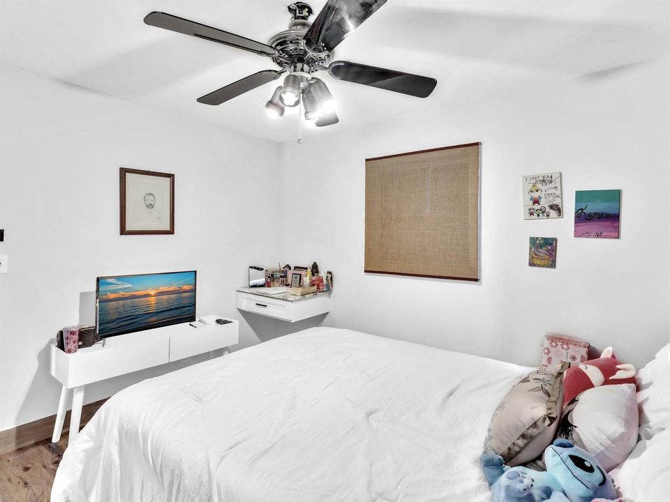 2nd Bedroom