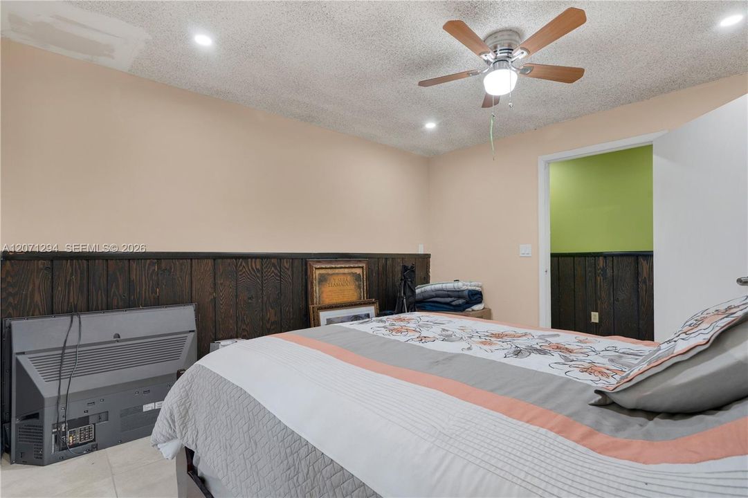 For Sale: $780,000 (4 beds, 2 baths, 2052 Square Feet)