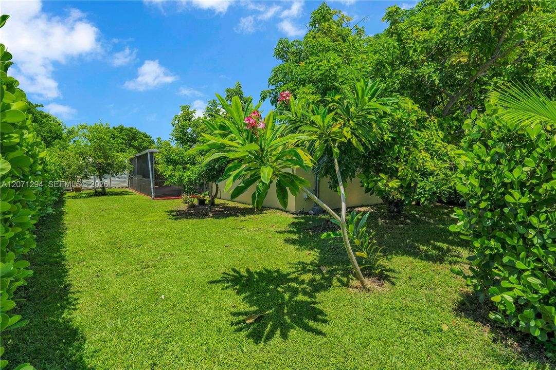 For Sale: $780,000 (4 beds, 2 baths, 2052 Square Feet)